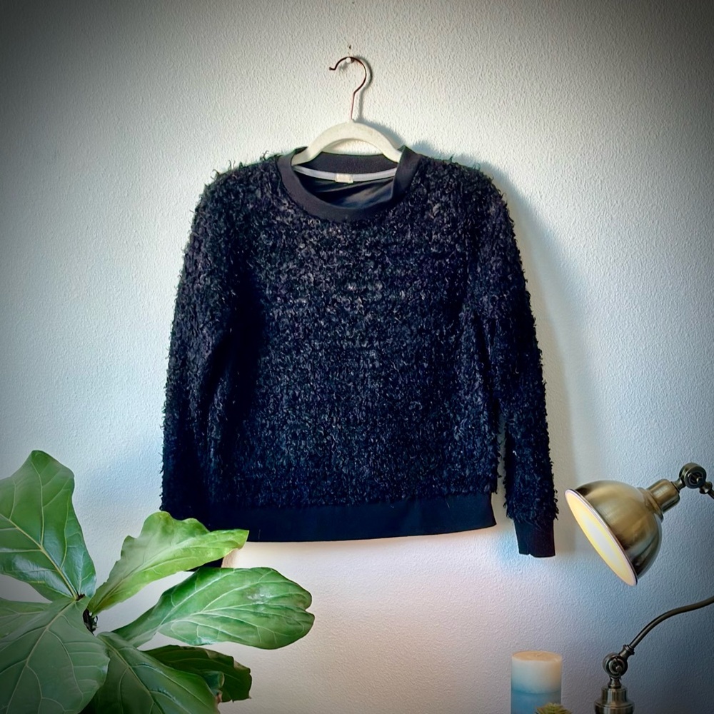 Cropped fuzzy sweater
